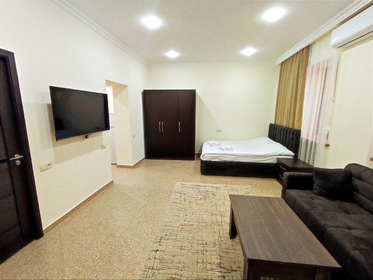 Aygestan Apartments Erévan Extérieur photo